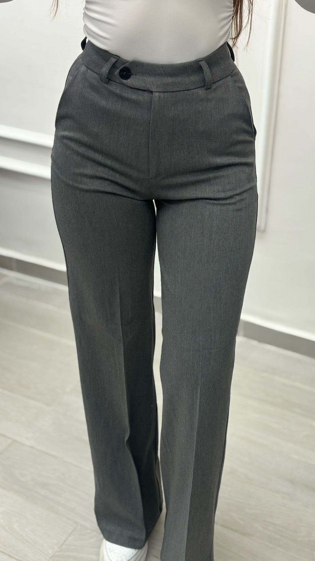 GREY HIGH-WAISTED PANTS