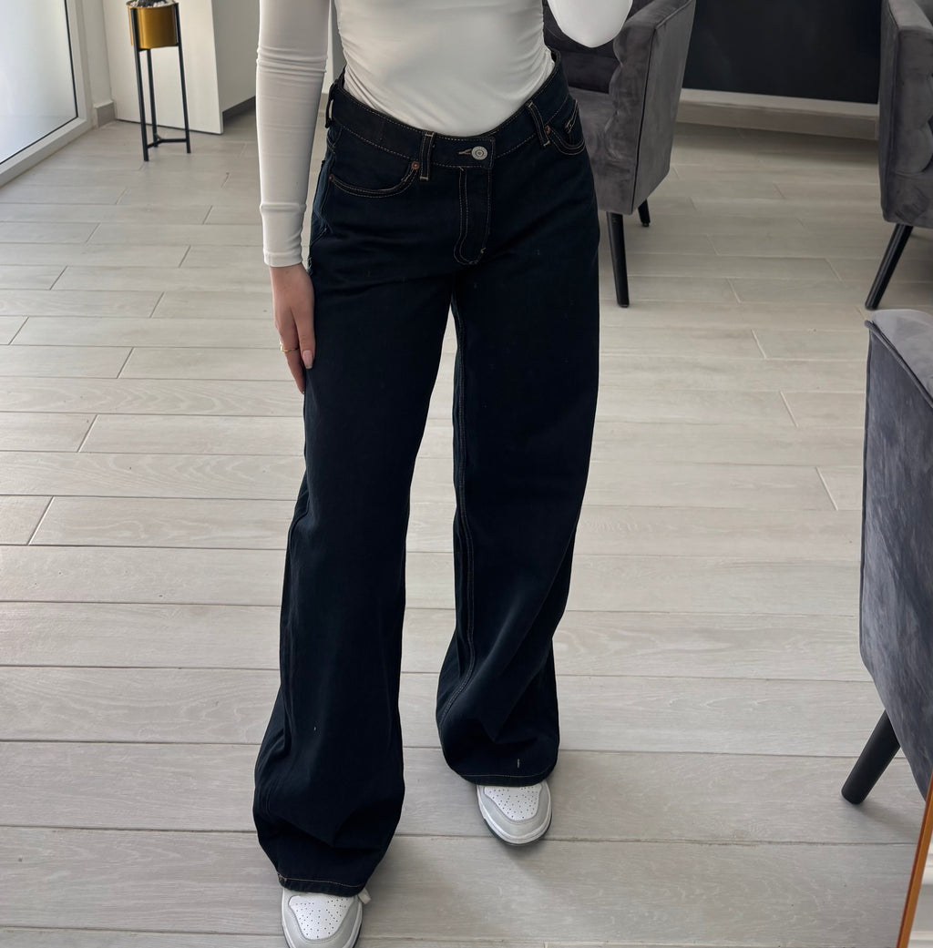 WIDE LEG/BAGGY JEANS