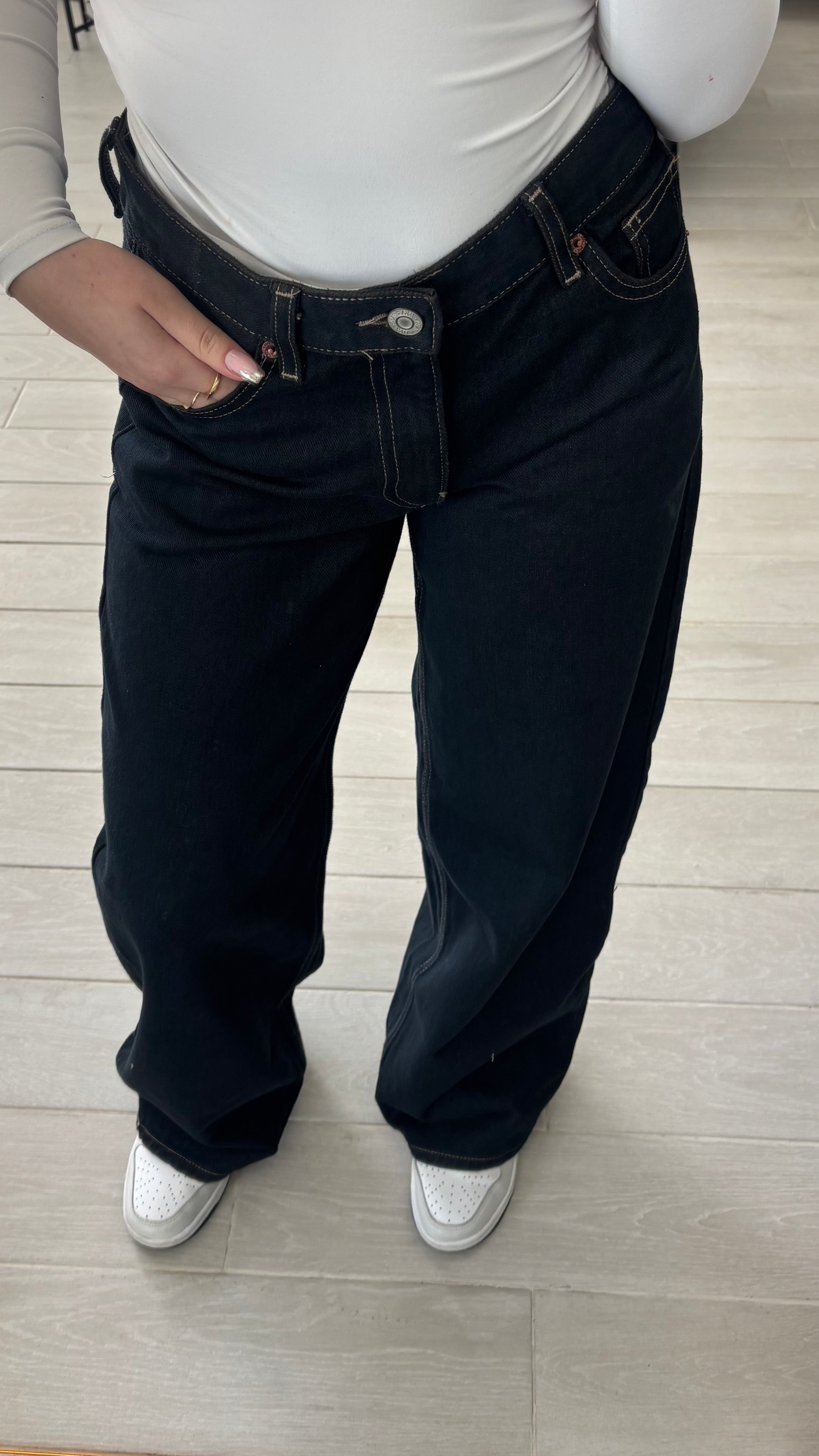 WIDE LEG/BAGGY JEANS